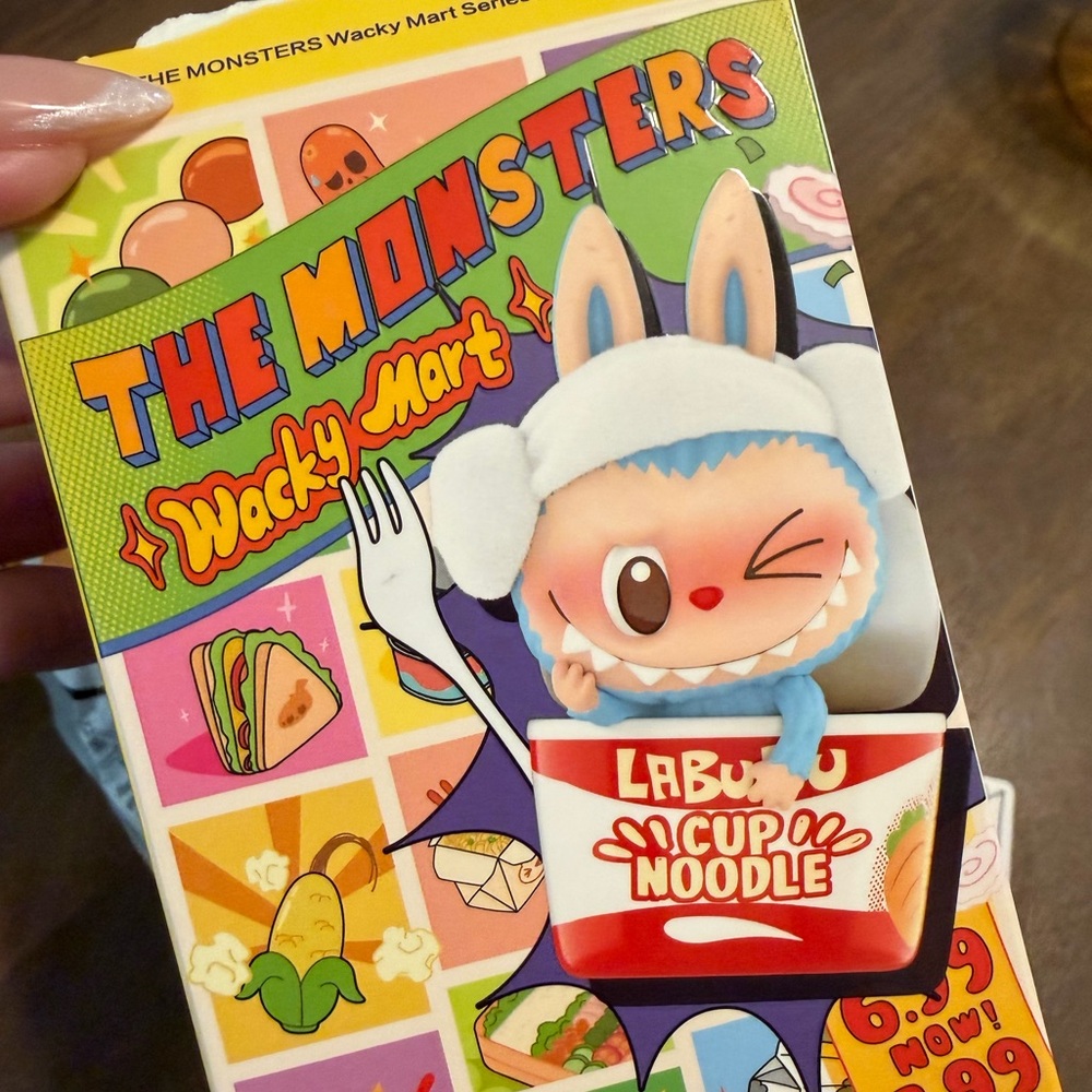 POP MART The Monsters Wacky Mart The Sandwich - Picture 3 of 11